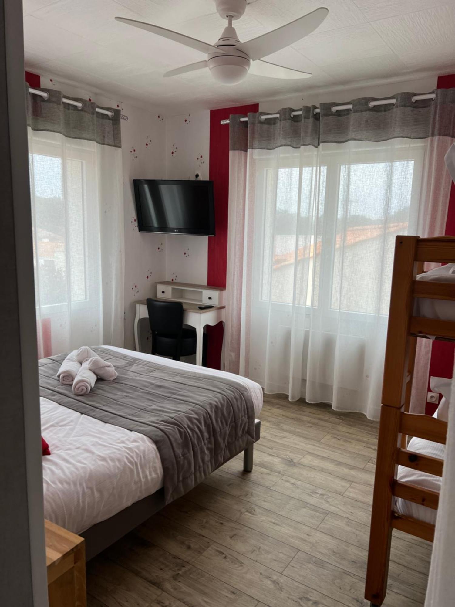 Hotel Au Petit Bonheur La Tranche-sur-Mer Exteriér fotografie